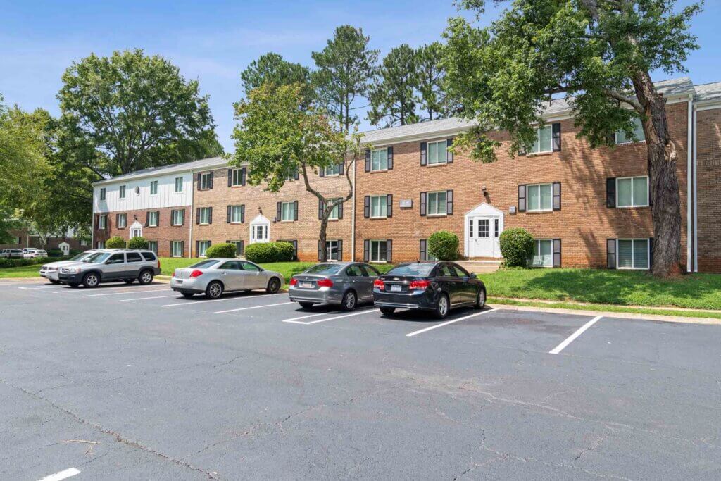 exterior at vesta bouldercrest apartments in atlanta ga